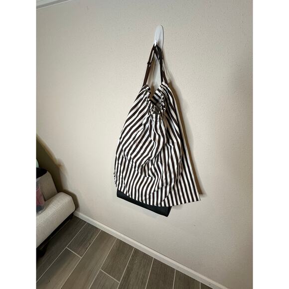 Henri bendel Textured satchel -gold hardware - Picture 6 of 7